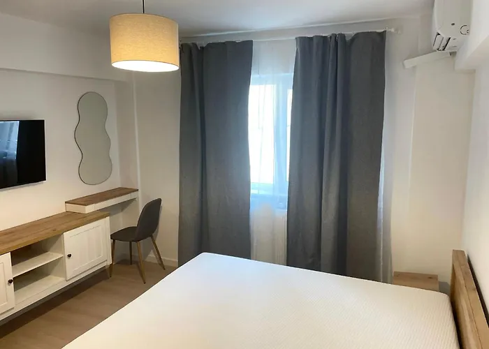 Cismigiu Bucharest Central 2 Bedrooms Apartment